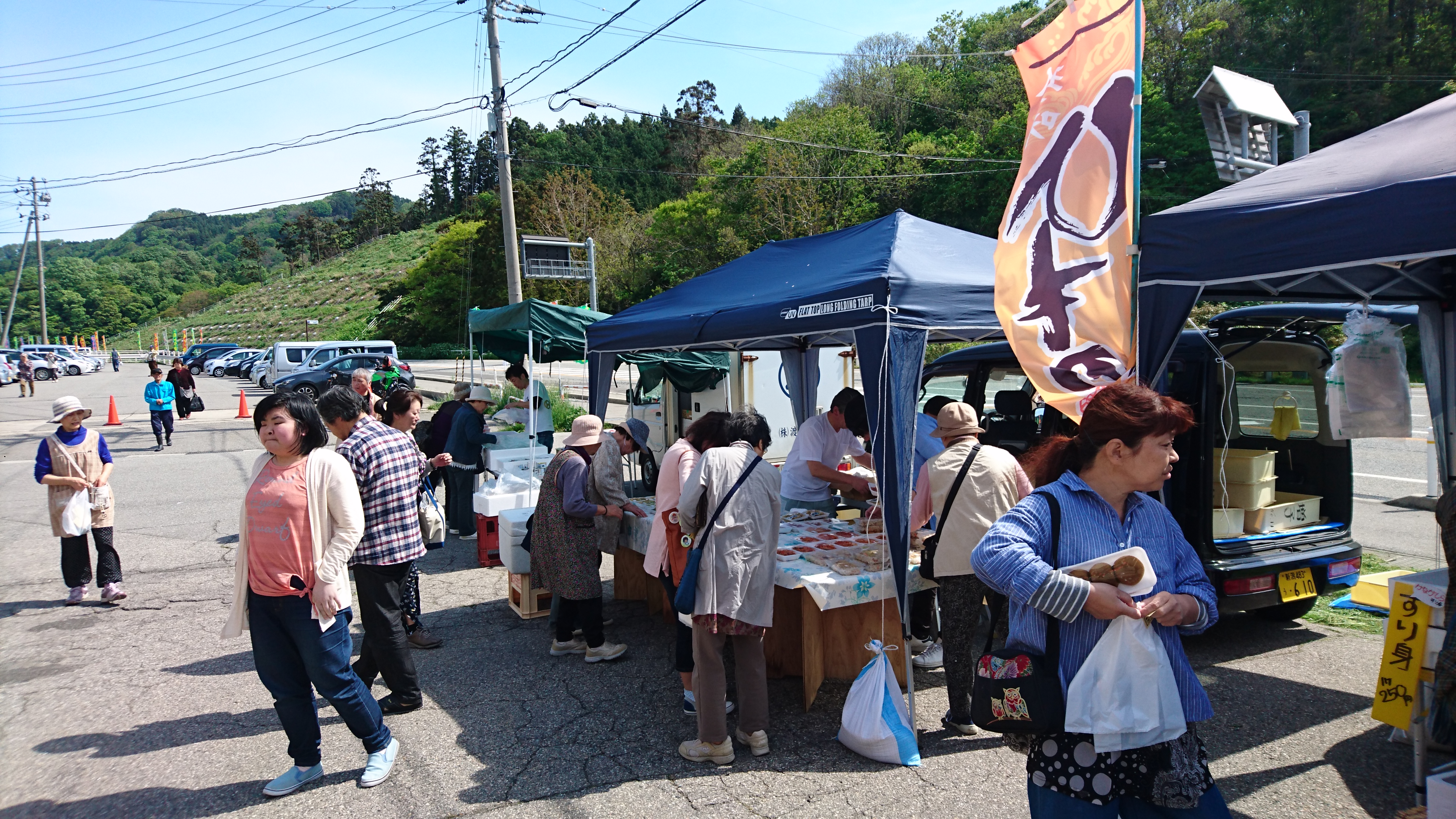 さんぽく軽トラ市